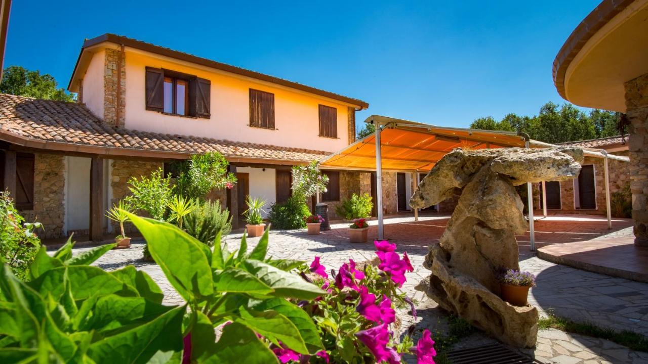 Hotel Il Nido Dell'Aquila Villanova Strisaili Exterior foto
